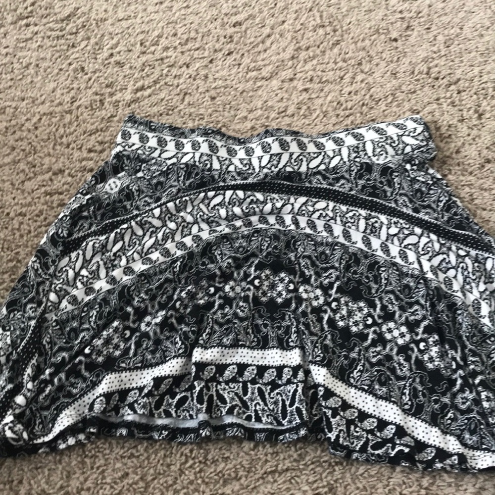 black and white patterned skirt